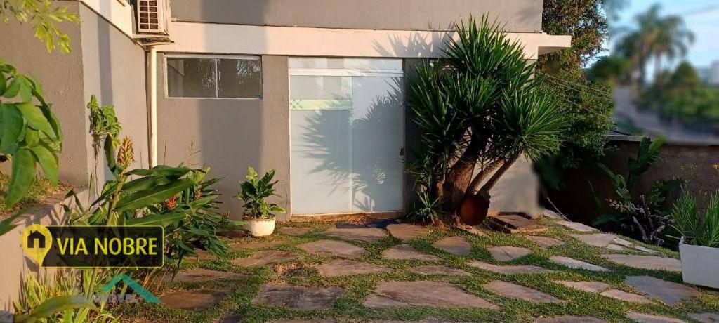 Casa, Estoril, 7 Quartos, 3 Vagas, 3 Suítes