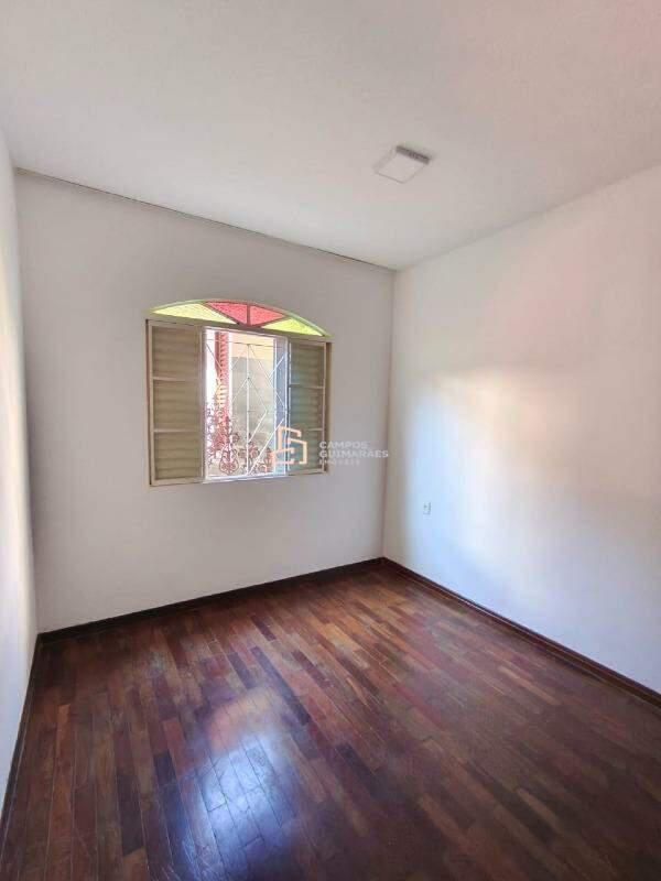 Casa, Tirol, 3 Quartos, 4 Vagas