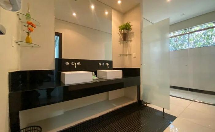 Casa, Estoril, 3 Quartos, 6 Vagas, 3 Suítes