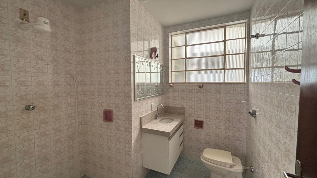 Apartamento, Centro, 4 Quartos, 0 Vaga, 1 Suíte