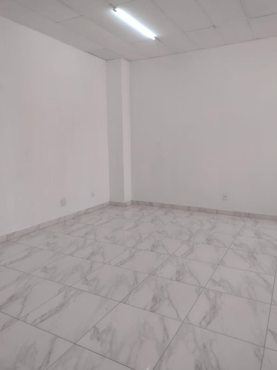 Sala, Barro Preto, 0 Quarto, 0 Vaga