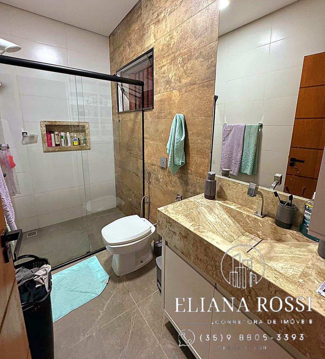 Casa, Centro, 3 Quartos, 2 Vagas, 1 Suíte