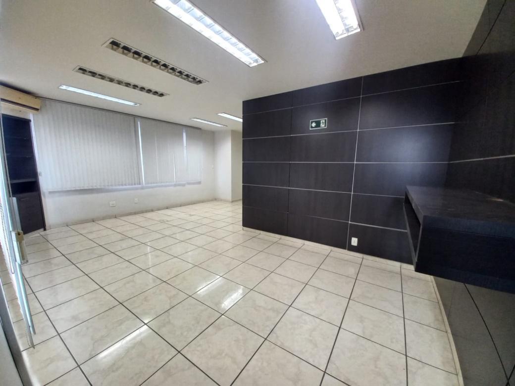 Sala, Lourdes
