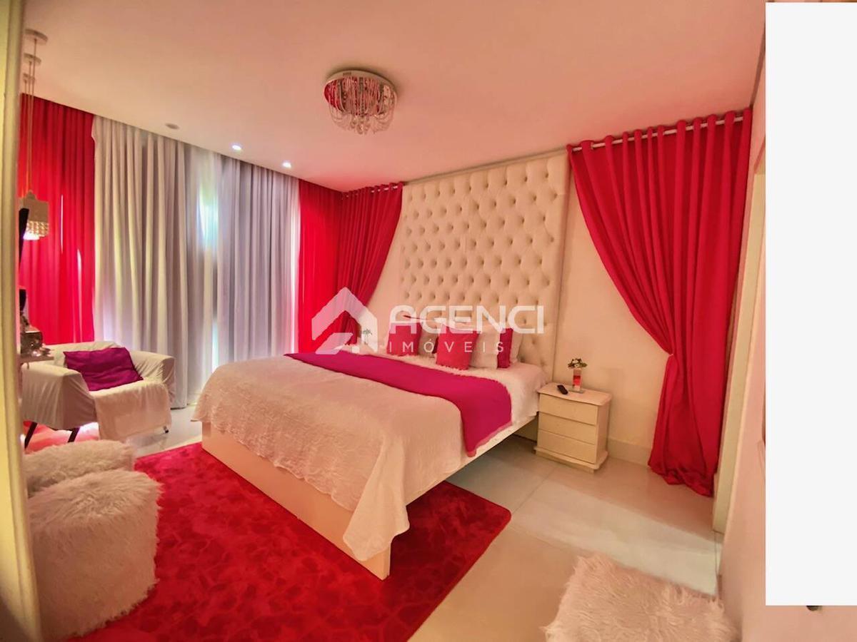 Casa, Santa Maria, 3 Quartos, 0 Vaga, 2 Suítes