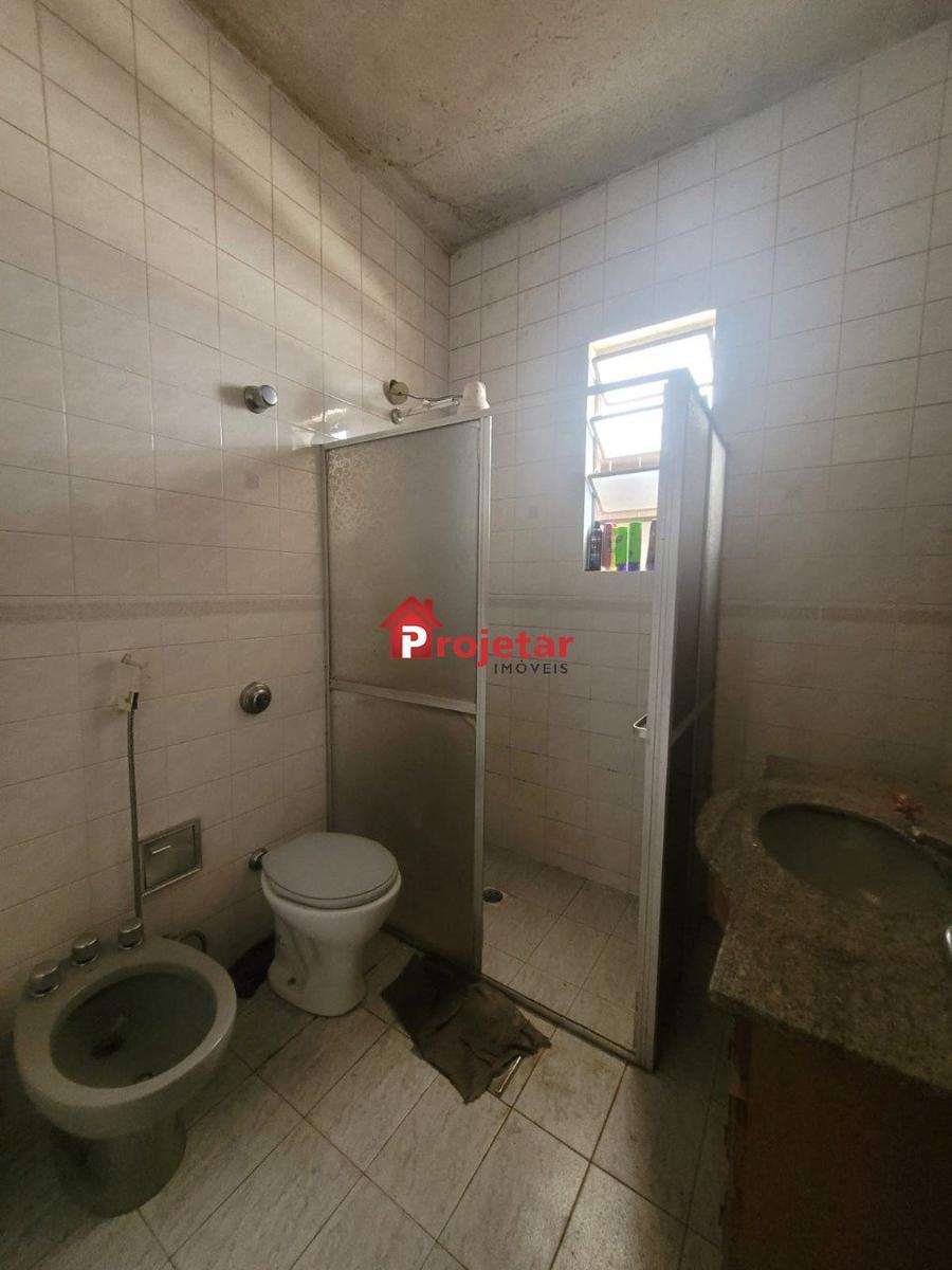 Casa, Sagrada Família, 4 Quartos, 2 Vagas, 1 Suíte