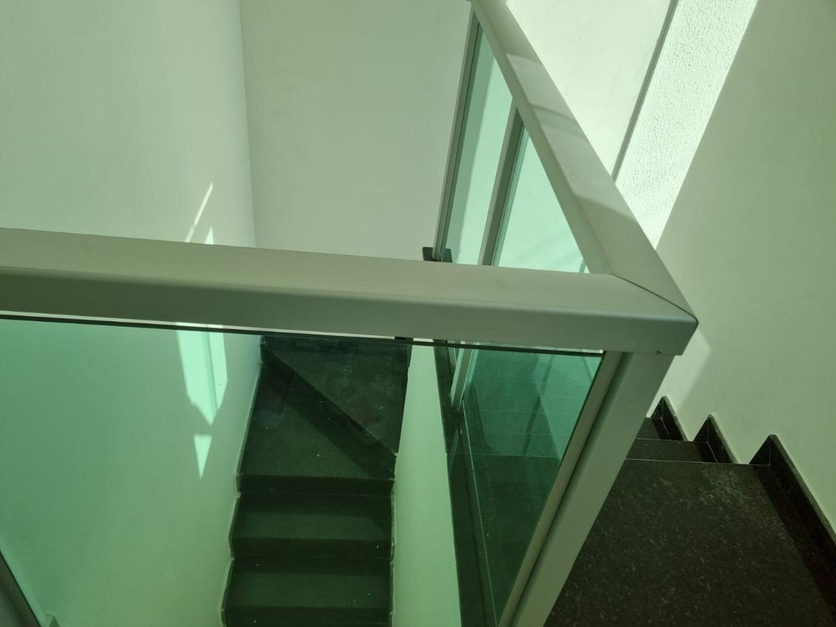 Casa, Masterville, 3 Quartos, 1 Vaga