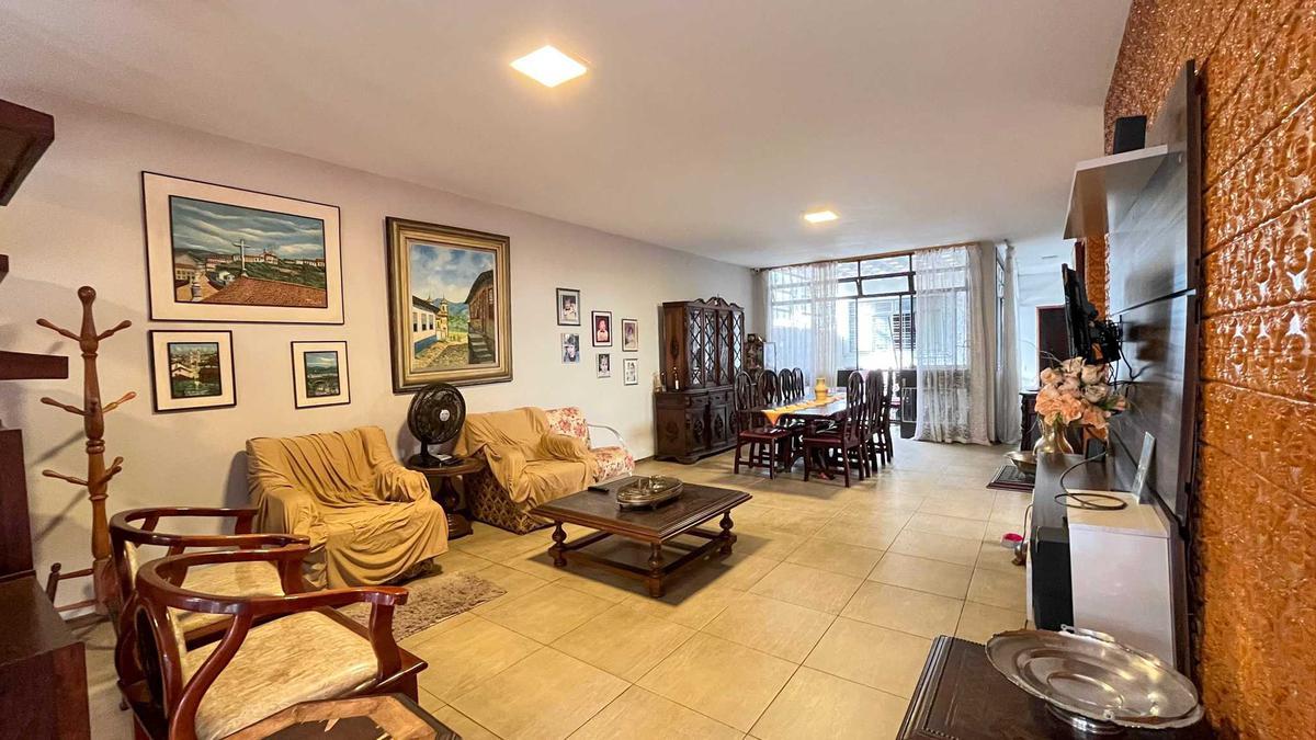 Casa, Serra, 7 Quartos, 8 Vagas, 2 Suítes