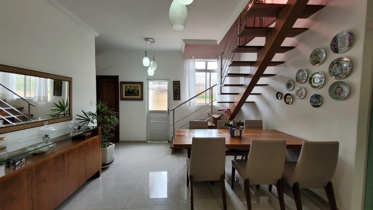 Casa, Jardim Paquetá, 5 Quartos, 2 Vagas, 1 Suíte