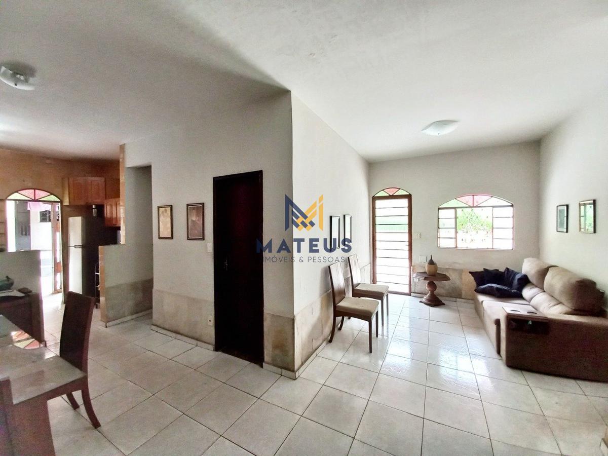 Casa, Minas Brasil, 2 Quartos, 1 Vaga
