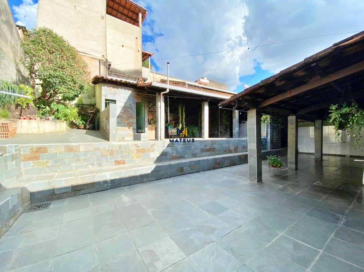 Casa, Caiçaras, 3 Quartos, 3 Vagas, 1 Suíte