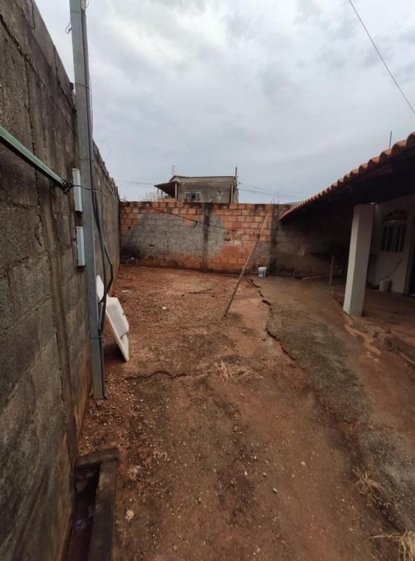 Casa, Jardim Montanhes, 2 Quartos, 2 Vagas