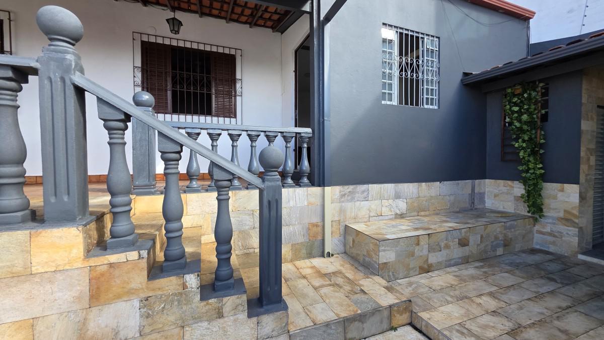 Casa, Jardim Leblon, 2 Quartos, 5 Vagas, 1 Suíte