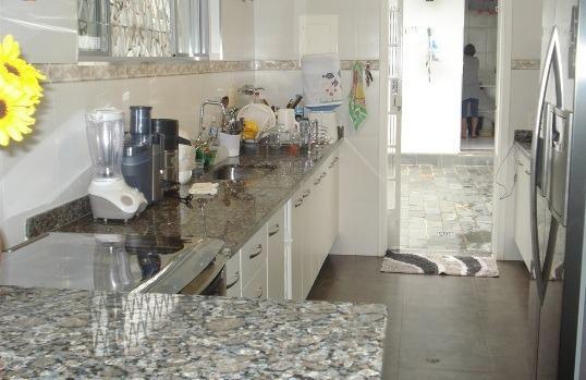 Casa, Vila Paris, 5 Quartos, 4 Vagas, 2 Suítes