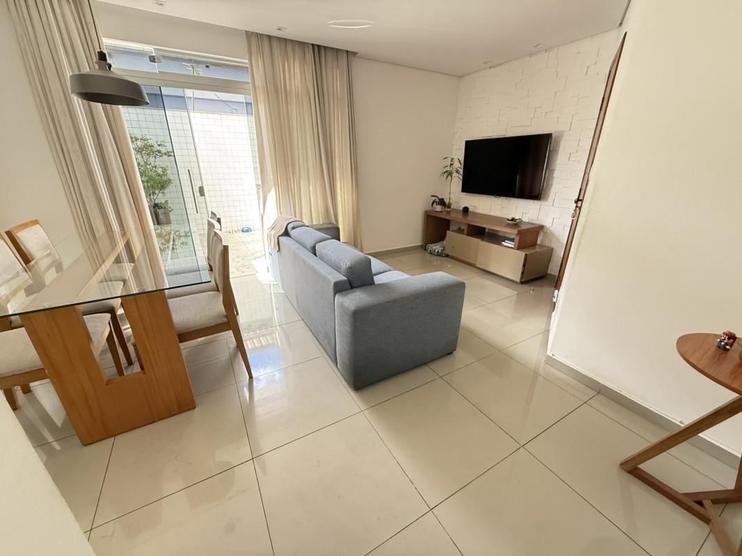 Apartamento, Arvoredo, 3 Quartos, 2 Vagas, 1 Suíte