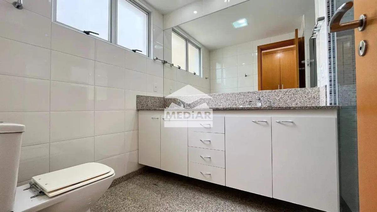 Apartamento, Funcionários, 3 Quartos, 2 Vagas, 2 Suítes