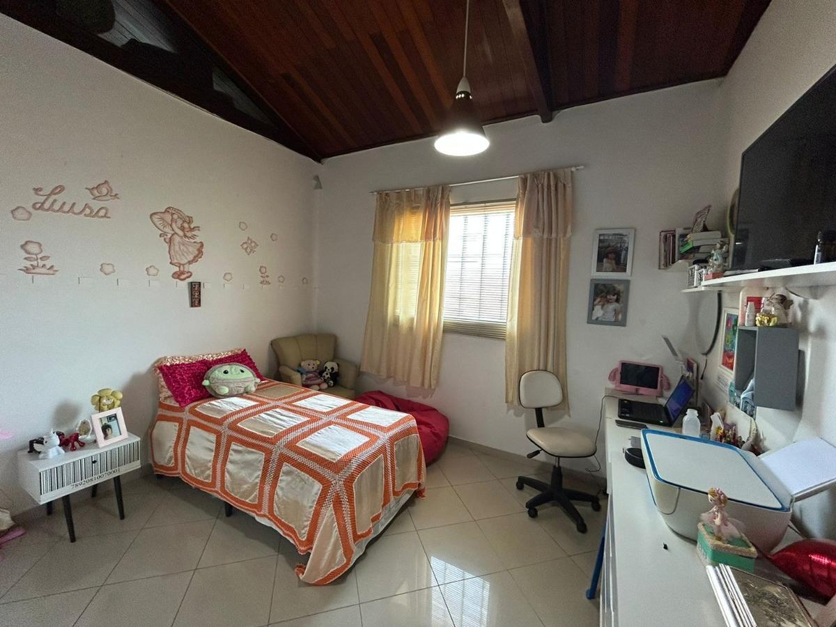 Casa, Pirajá, 4 Quartos, 4 Vagas, 2 Suítes