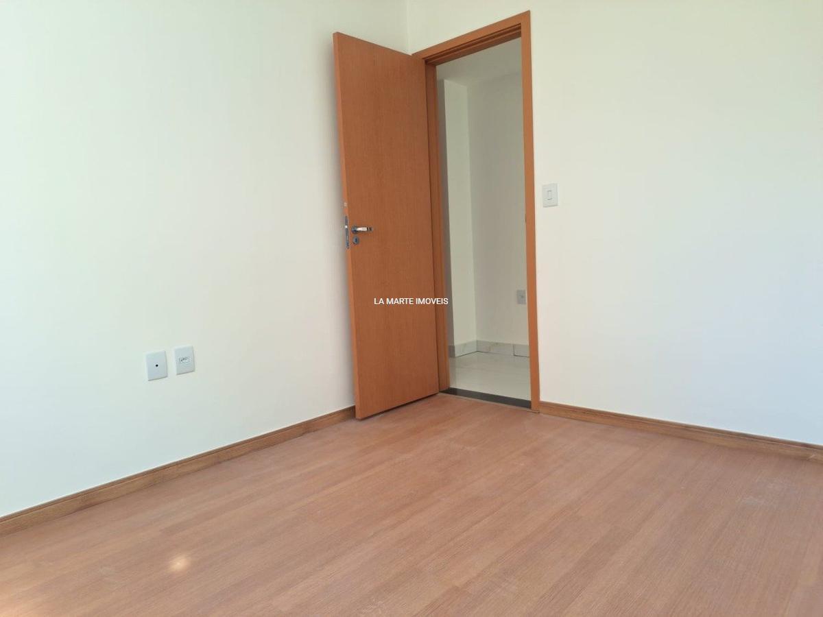 Apartamento, Santa Cruz Industrial, 3 Quartos, 2 Vagas, 1 Suíte