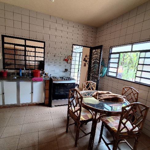 Fazenda, Vila Suzana, 5 Quartos, 8 Vagas, 1 Suíte