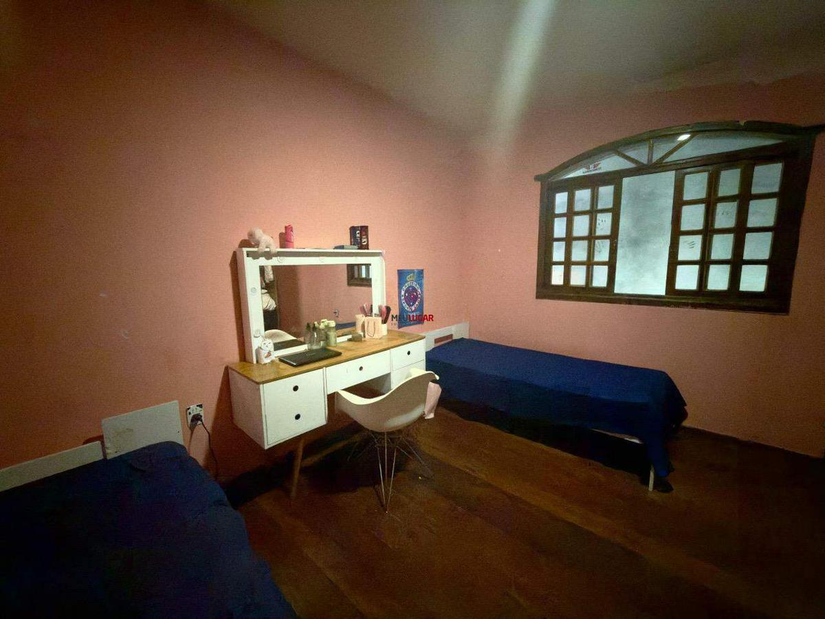 Casa, Diamante, 5 Quartos, 2 Vagas, 1 Suíte