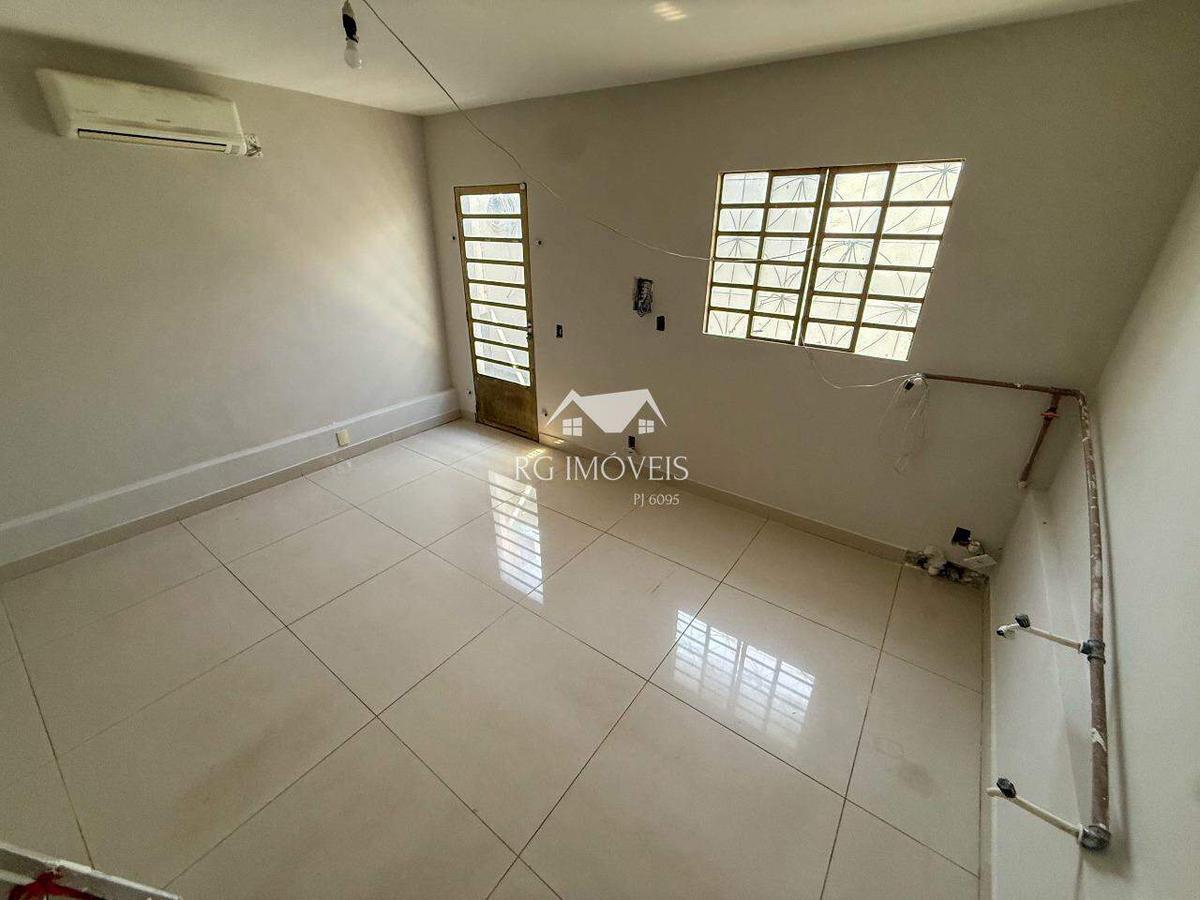 Casa, Brasil Industrial, 8 Quartos, 3 Vagas, 3 Suítes