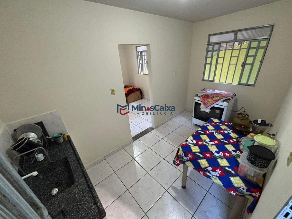 Casa, Bromélias, 4 Quartos, 2 Vagas, 1 Suíte