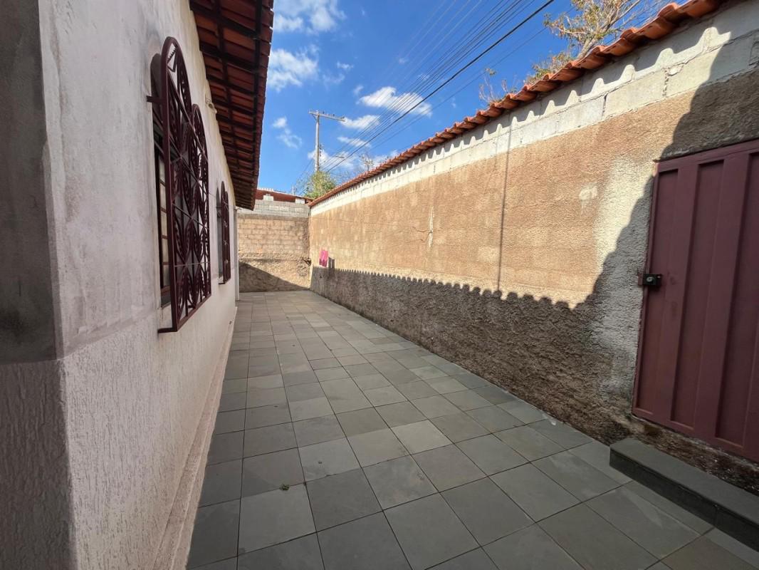 Casa, Milionários, 3 Quartos, 1 Vaga, 1 Suíte