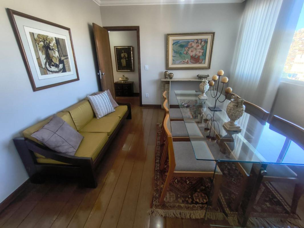 Apartamento, Vila Paris, 3 Quartos, 2 Vagas, 1 Suíte