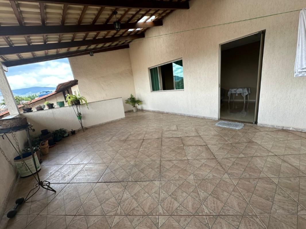 Casa, Teixeira Dias (barreiro), 3 Quartos, 2 Vagas, 1 Suíte