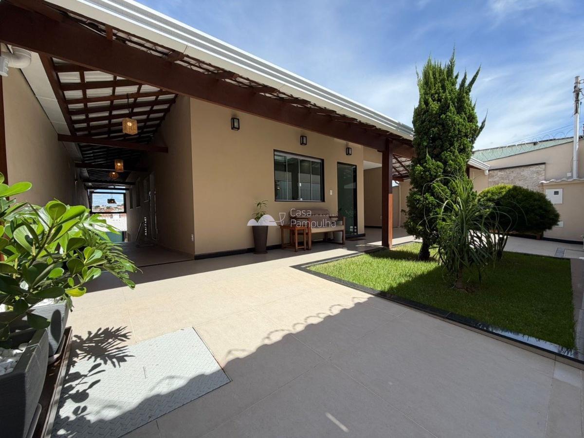 Casa, Santa Mônica, 3 Quartos, 3 Vagas, 1 Suíte