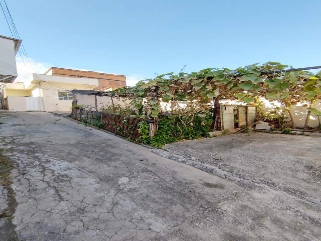 Casa, Santa Cruz, 2 Quartos, 1 Vaga