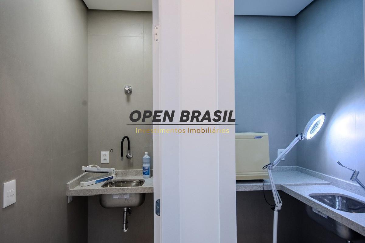 Galpão, Prado, 2 Quartos, 0 Vaga, 2 Suítes