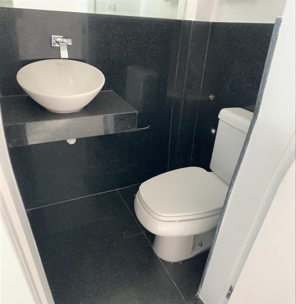 Sala, Centro, 0 Quarto, 4 Vagas
