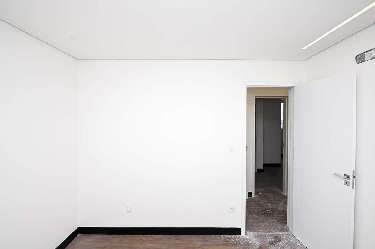 Cobertura, Ana Lúcia, 4 Quartos, 3 Vagas, 2 Suítes