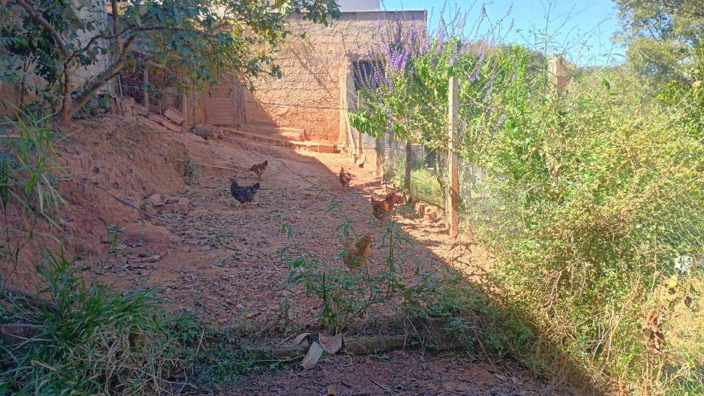 Lote, Adelmolândia, 0 Quarto, 0 Vaga