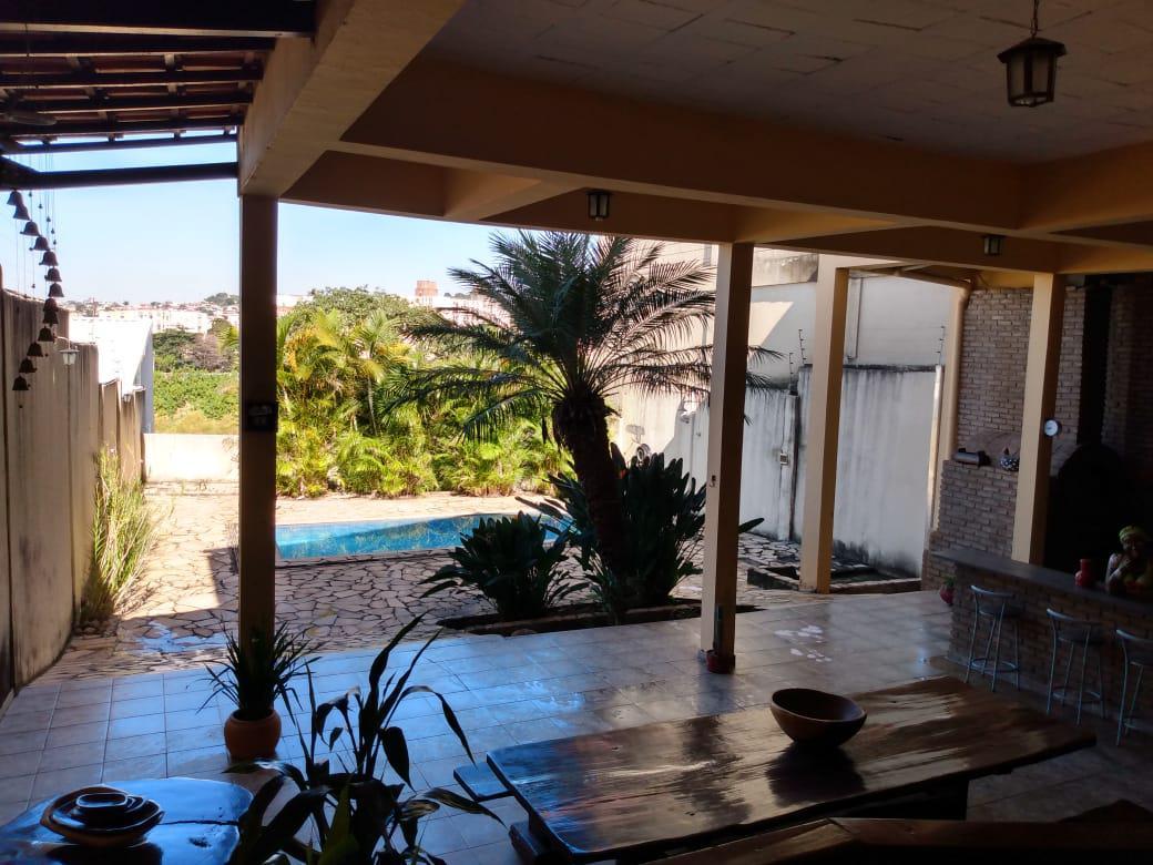 Casa, Álvaro Camargos, 4 Quartos, 4 Vagas, 1 Suíte