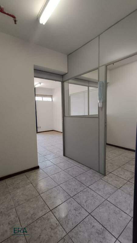 Sala, Centro, 0 Quarto, 0 Vaga