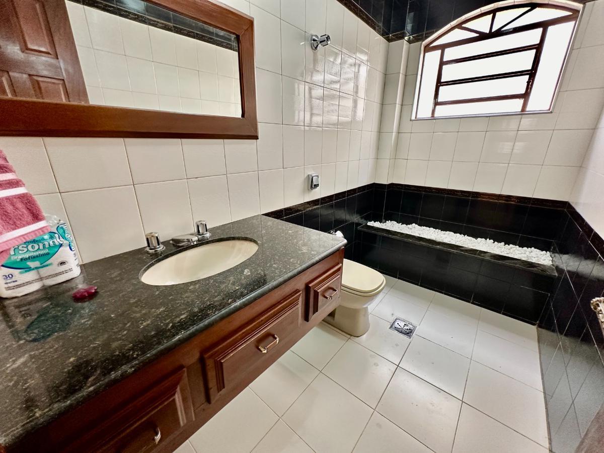 Casa, São José, 4 Quartos, 4 Vagas, 2 Suítes