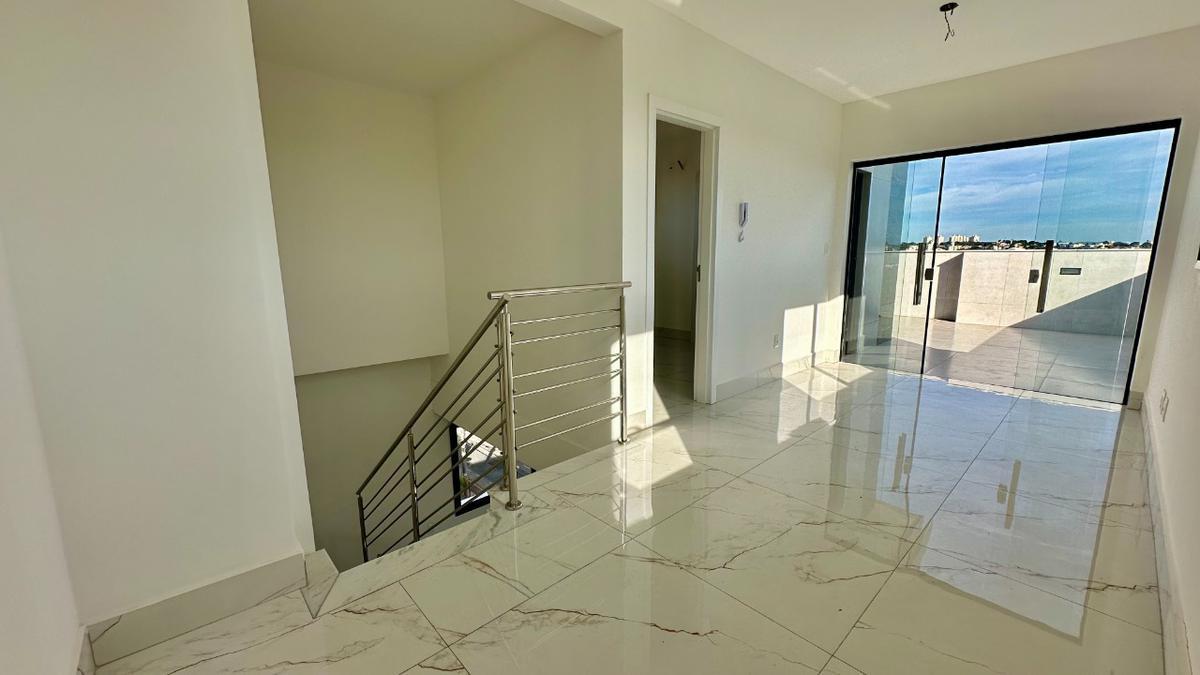 Cobertura, Planalto, 4 Quartos, 2 Vagas, 2 Suítes