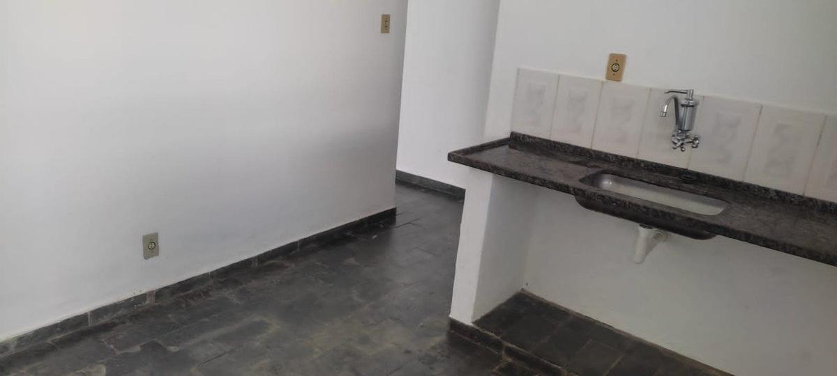 Casa Comercial, Ipê, 2 Quartos, 3 Vagas