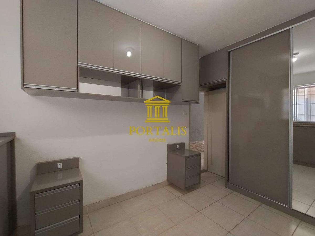 Apartamento, Floresta, 2 Quartos, 0 Vaga