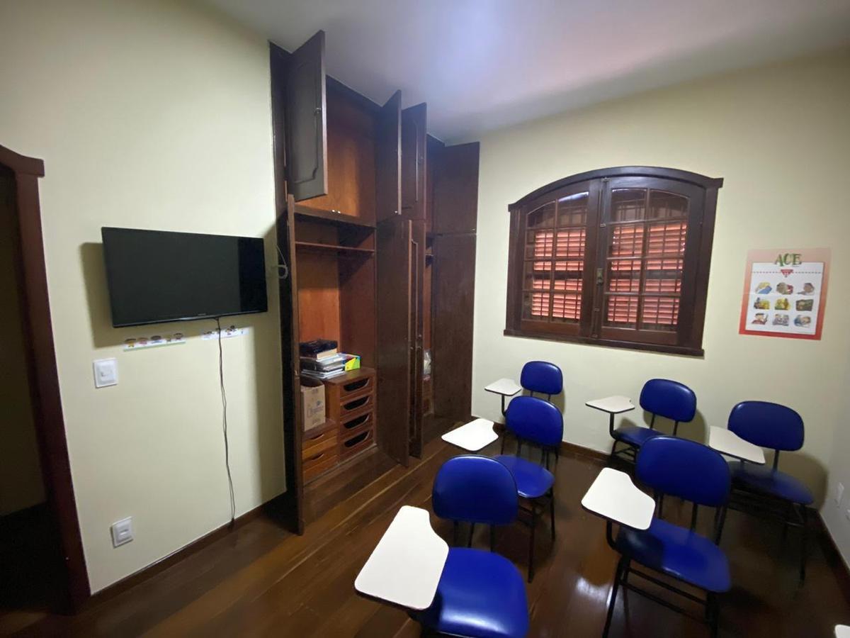 Casa, Colégio Batista, 4 Quartos, 3 Vagas, 1 Suíte