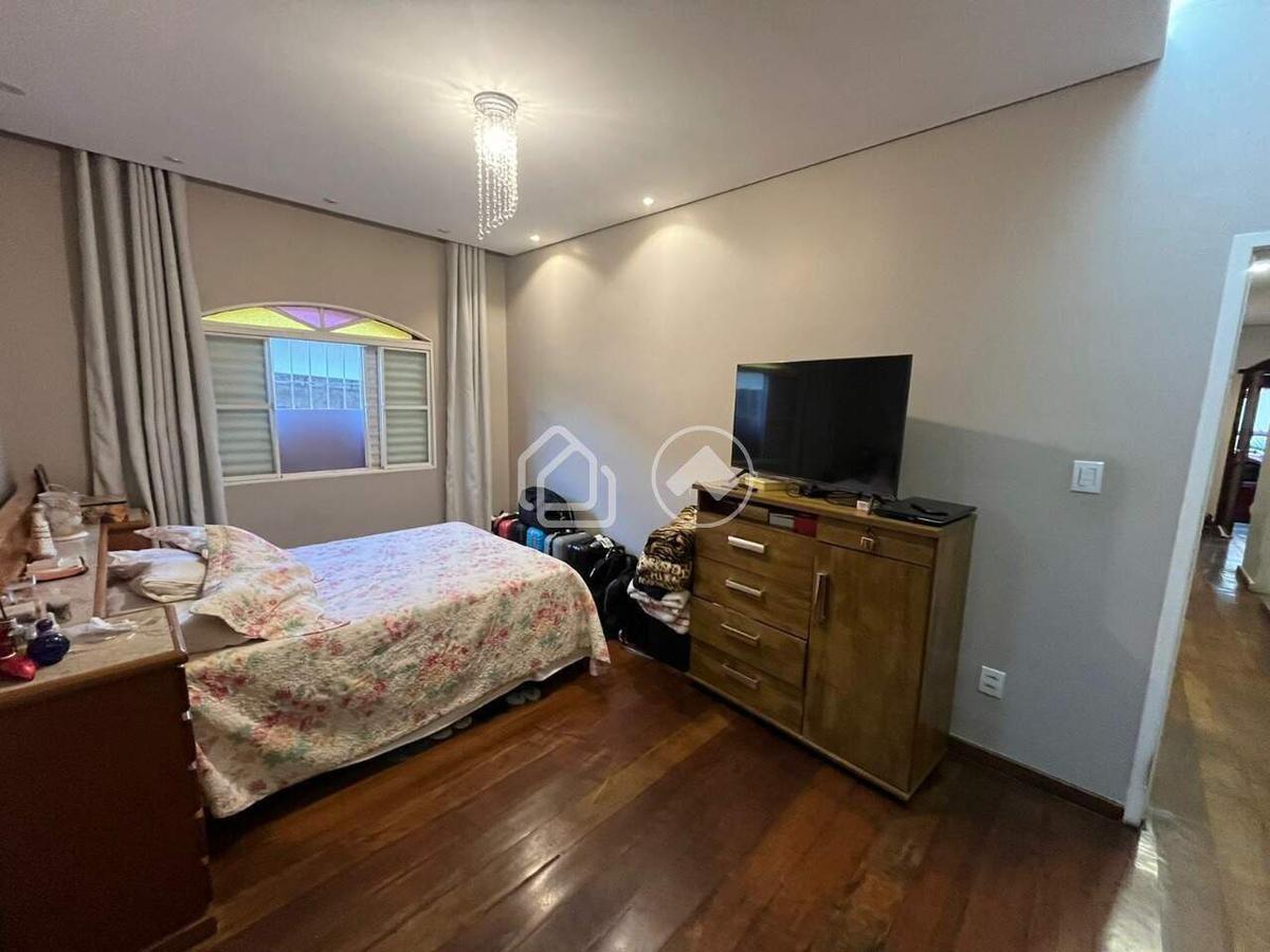 Casa, Marajó, 6 Quartos, 3 Vagas, 1 Suíte