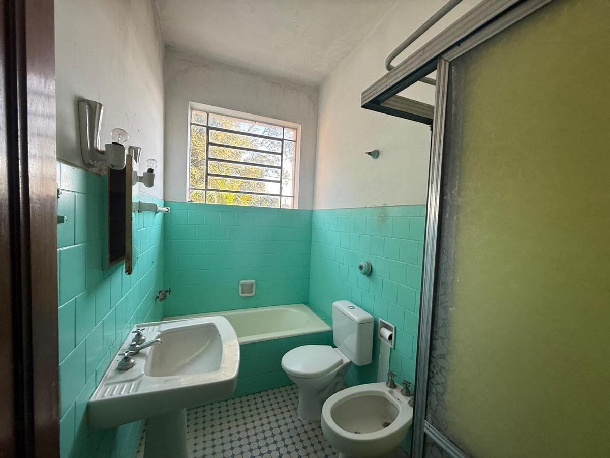 Casa, Cachoeirinha, 3 Quartos, 4 Vagas