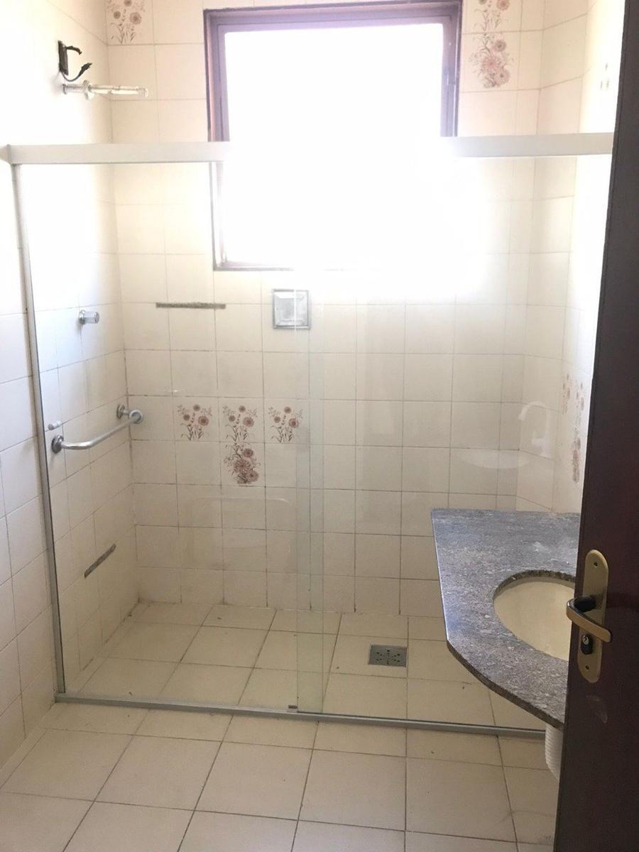 Casa Comercial, Santa Branca, 4 Quartos, 4 Vagas, 2 Suítes