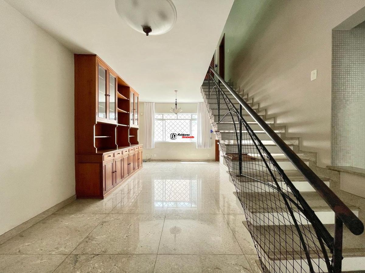 Casa, São Luiz (pampulha), 5 Quartos, 15 Vagas, 2 Suítes