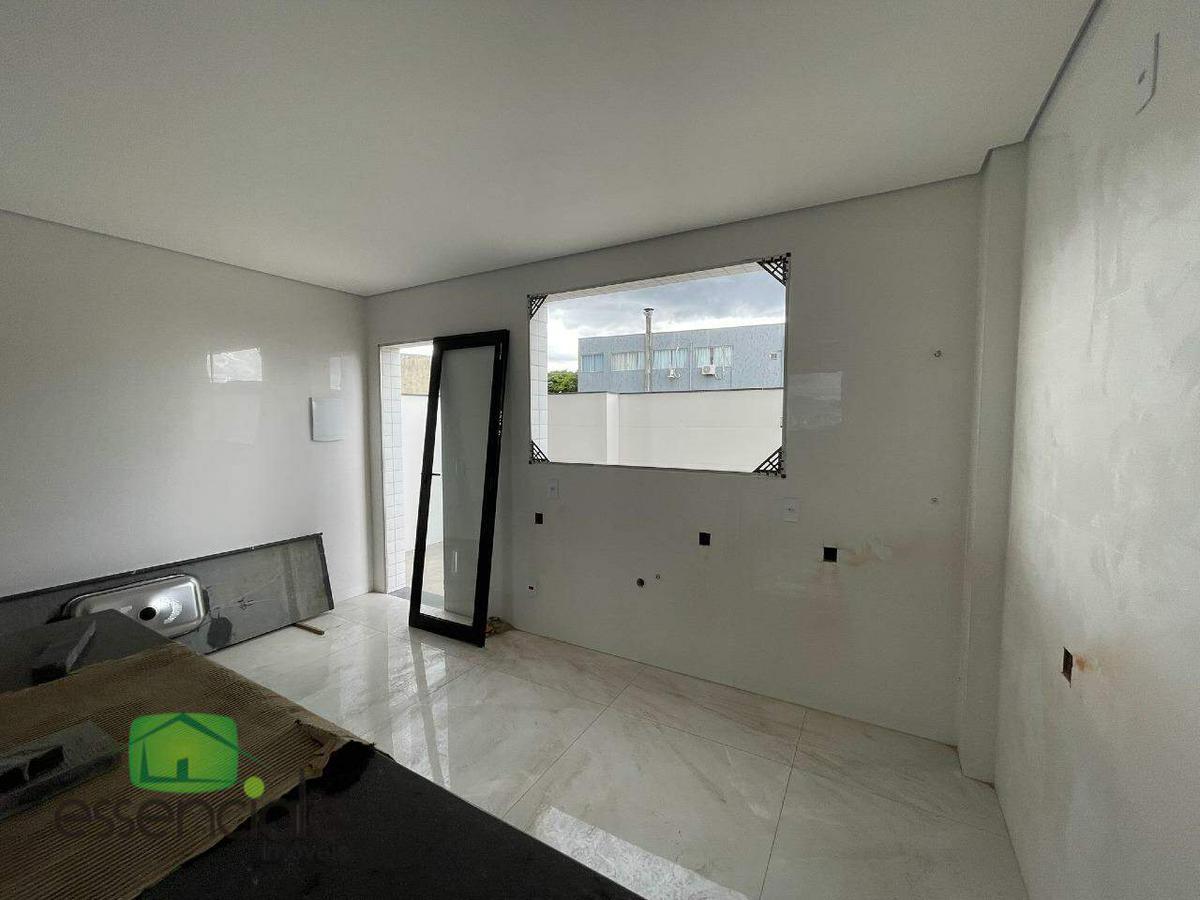 Apartamento, Santa Cruz Industrial, 3 Quartos, 2 Vagas, 1 Suíte