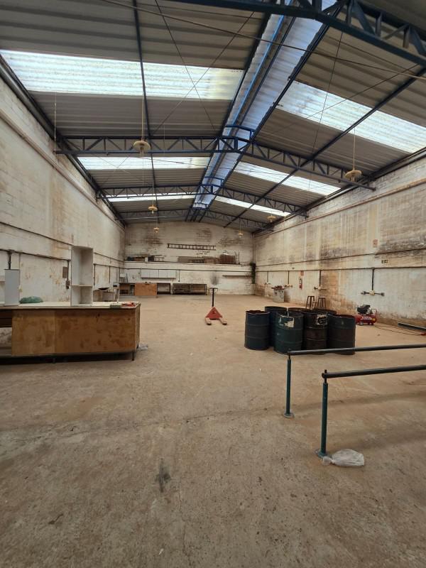 Galpão, Parque Ayrton Senna, 0 Quarto, 0 Vaga