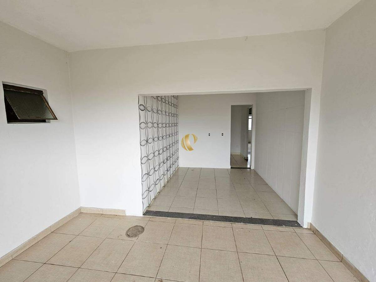 Casa, Esperança, 4 Quartos, 2 Vagas, 1 Suíte