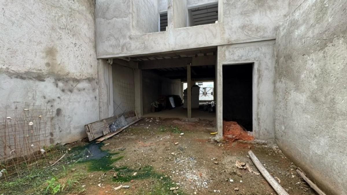 Casa, Cabral, 3 Quartos, 4 Vagas, 3 Suítes