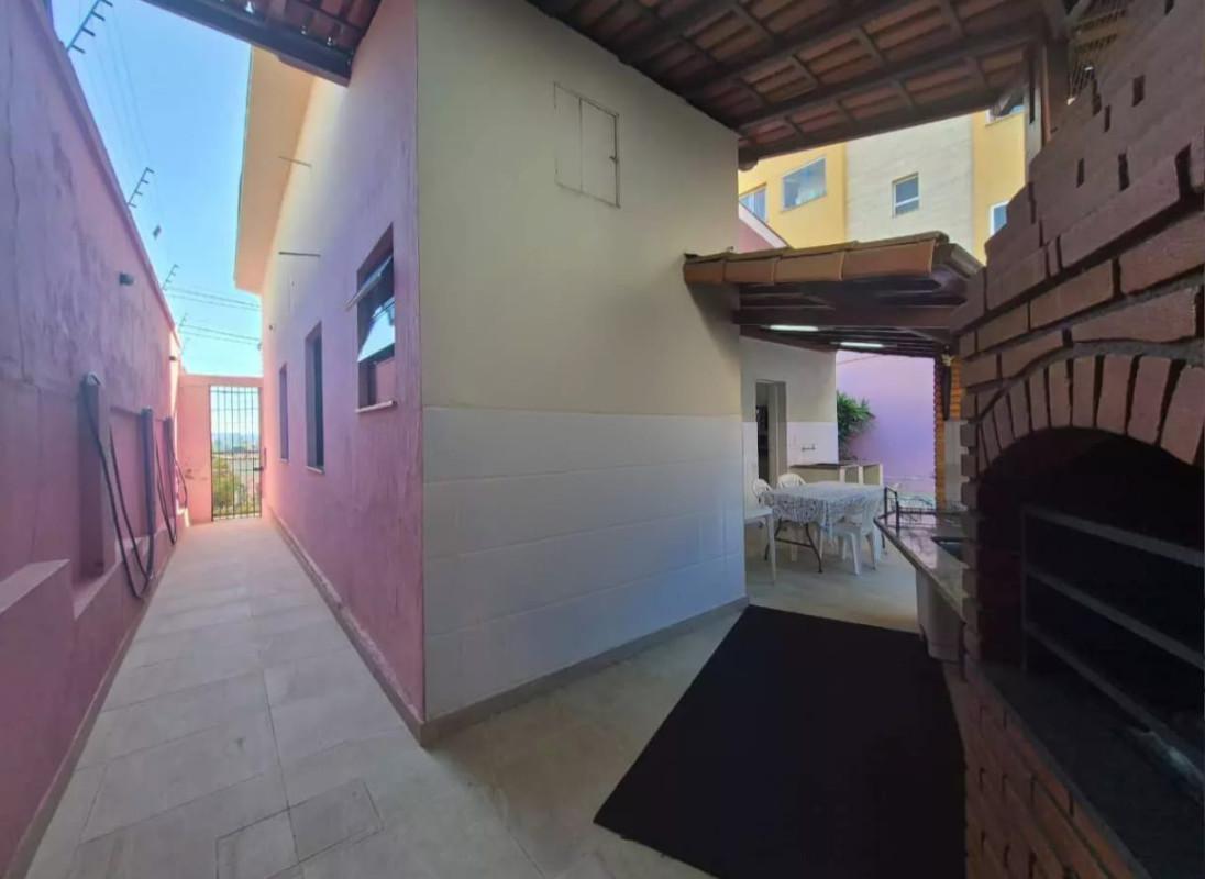 Casa, Santa Inês, 5 Quartos, 3 Vagas, 2 Suítes